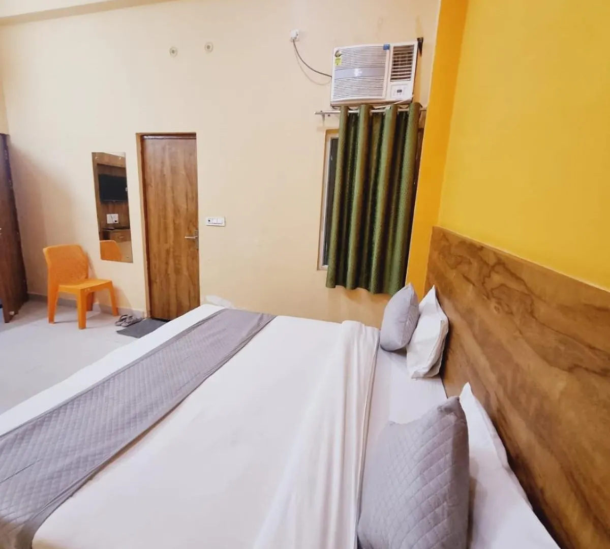 Hotel White Home- Affordable Rooms Agra  3*, Agra (Uttar Pradesh) India