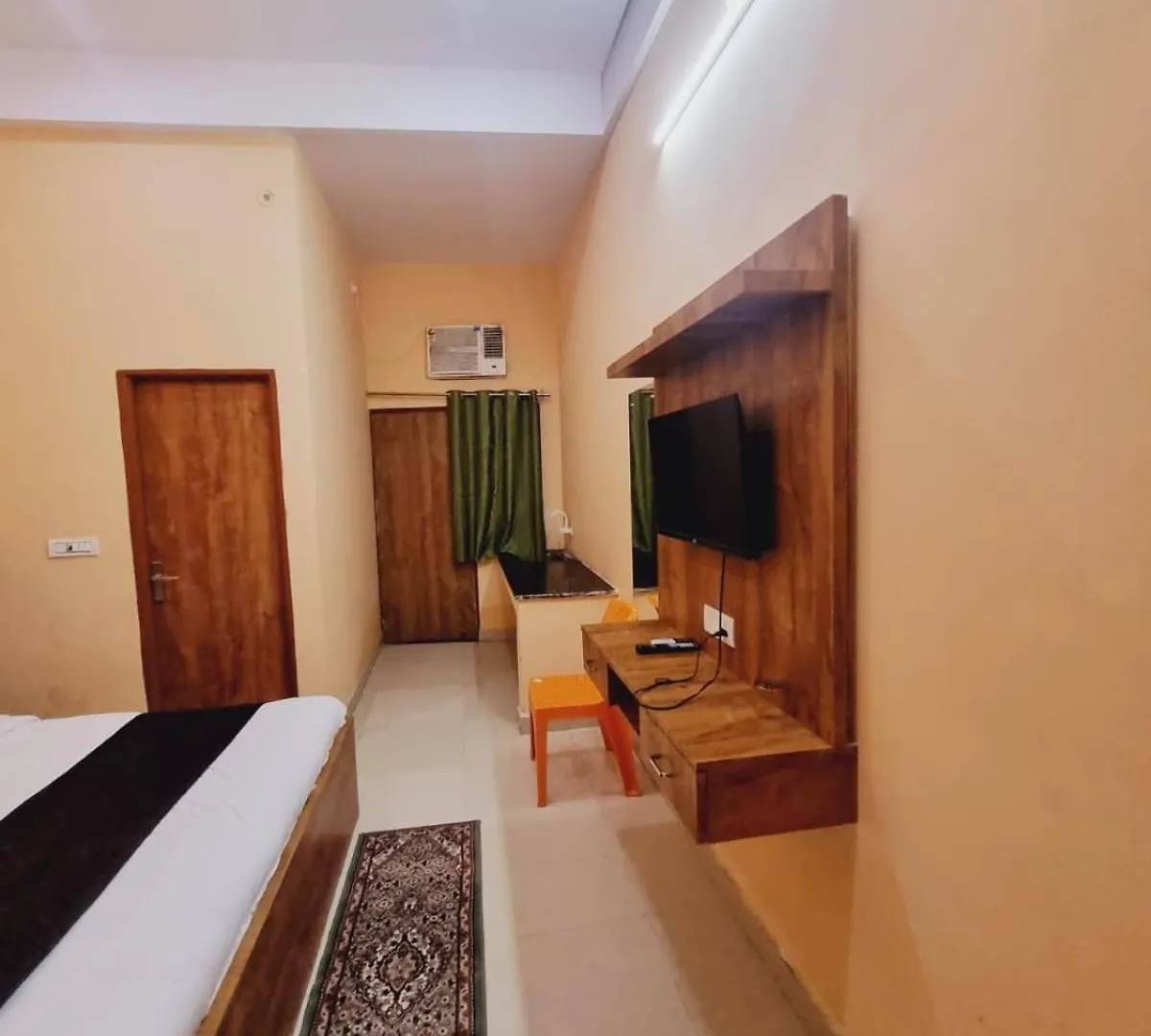 Hotel White Home- Affordable Rooms Agra  India