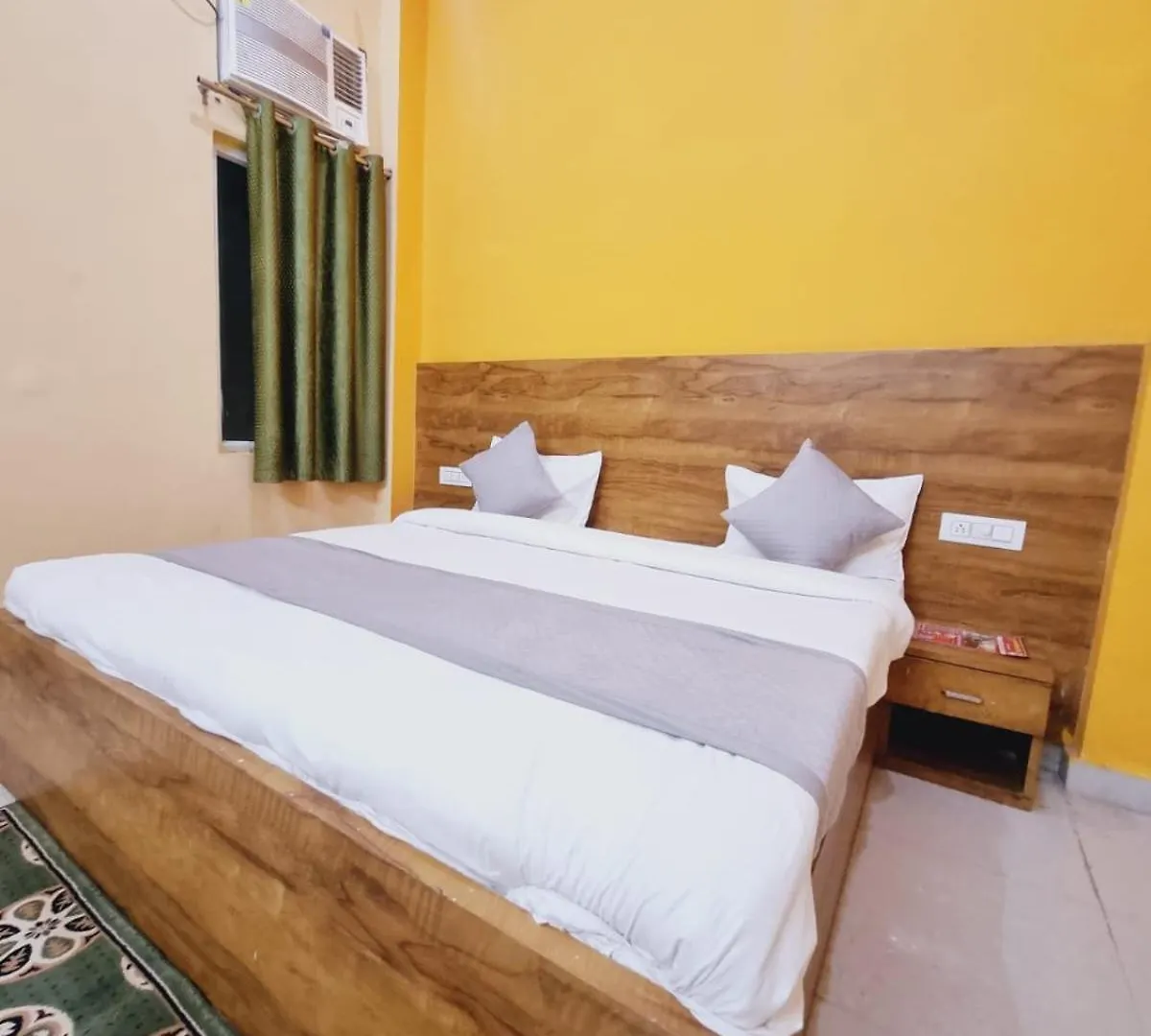 Hotel White Home- Affordable Rooms Agra   Agra (Uttar Pradesh)