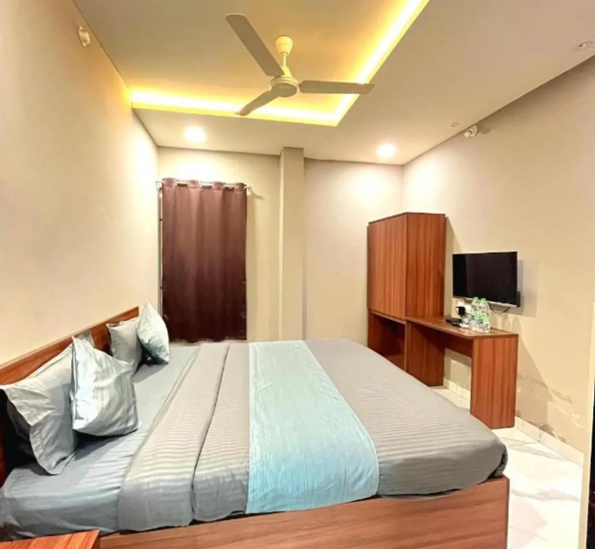 Hotel White Home- Affordable Rooms Agra